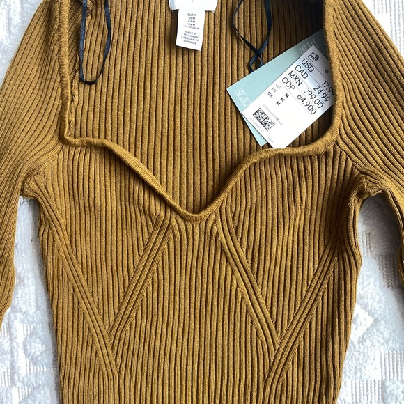 Mustard Ribbed Sweater - Picture 2 of 5